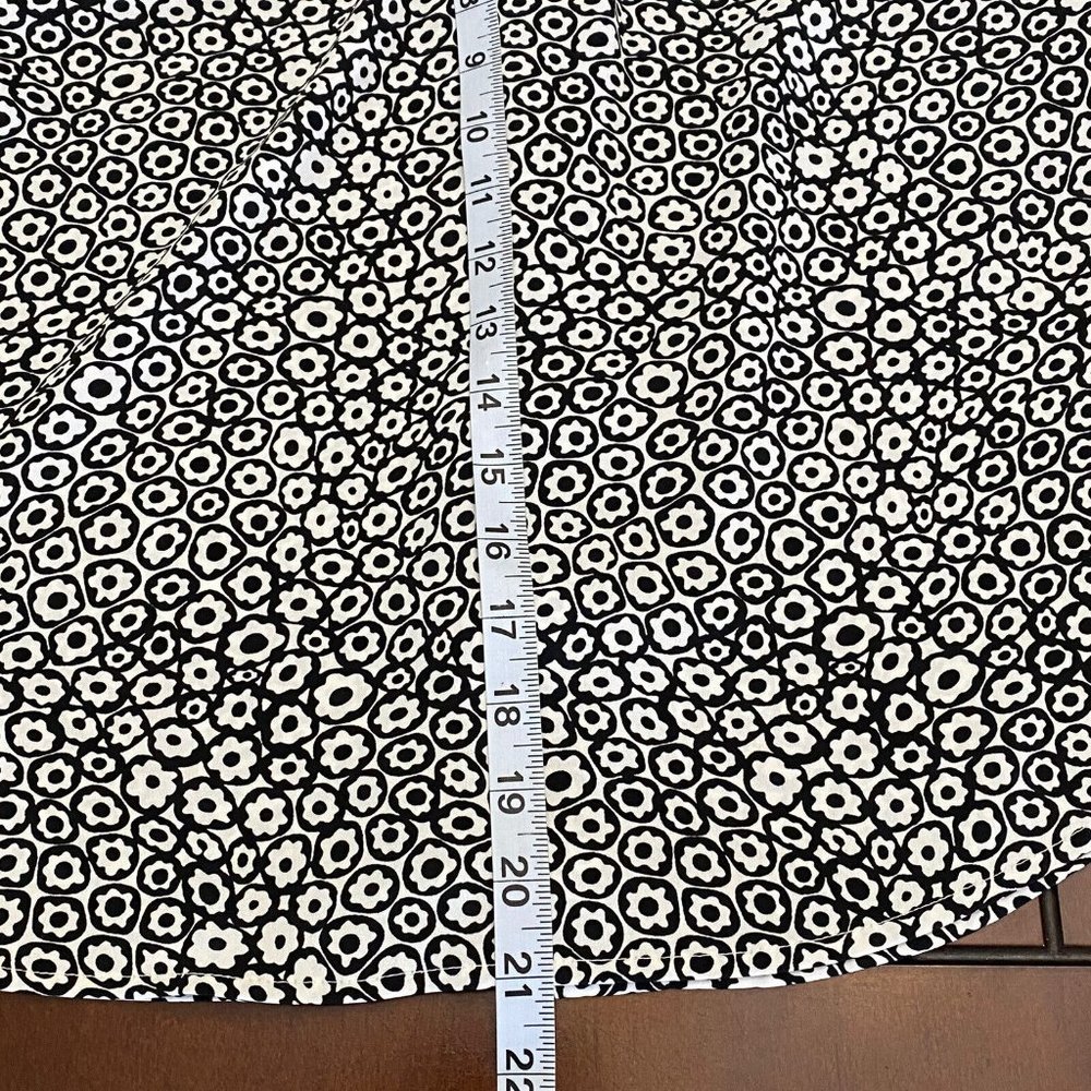 Talbots Petite Womens Sz Mp Black White Floral Tie Neck Button Front Blouse Top - Picture 8 of 10